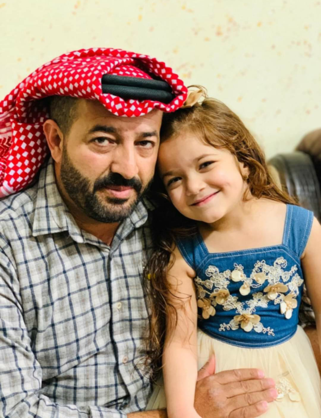 La femme de Maher Al-Akharas entame une grève de la faim, en solidarité avec son mari