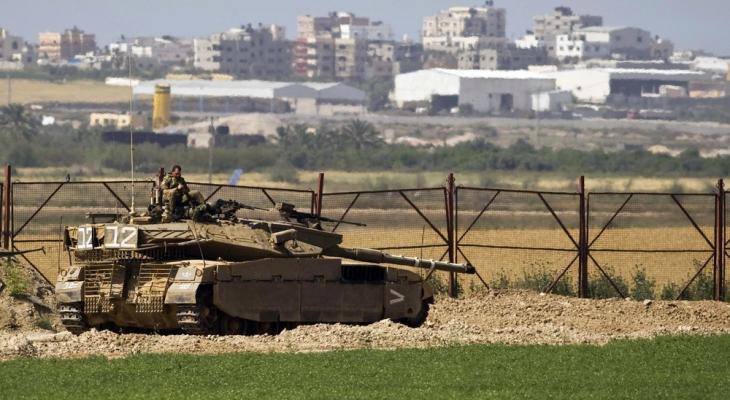 Les véhicules militaires de l’occupation pénètrent dans les terres à l’est de Beit Hanoun  