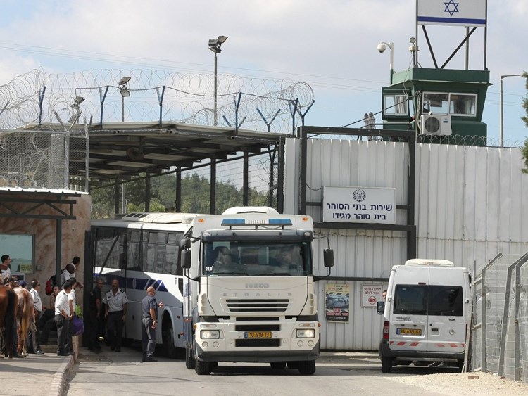 L'occupation place de nouveau le prisonnier Musa à la detention administrative  