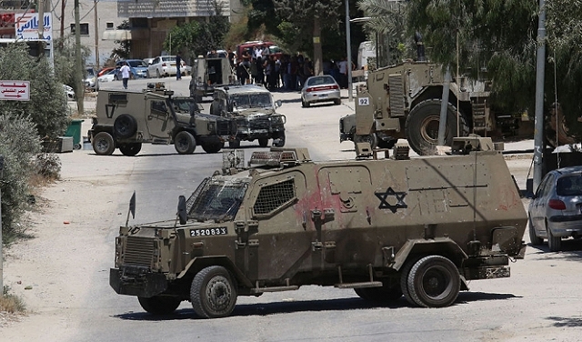  Cisjordanie : les forces de l’occupation encerclent une maison et arrêtent 28 civils 