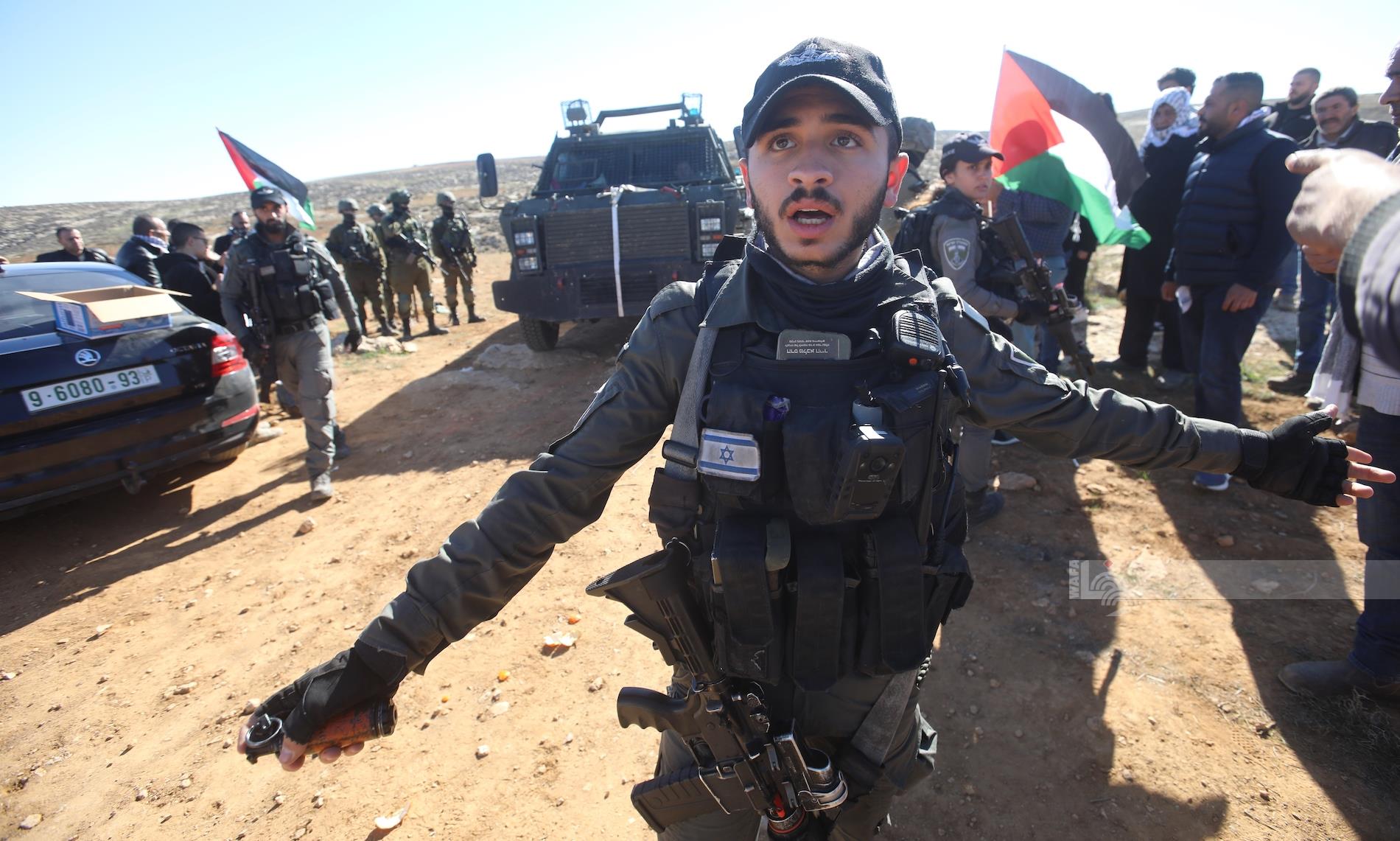 Cas d'étouffement alors que les forces israéliennes répriment un événement anti-vol de terres à Hébron