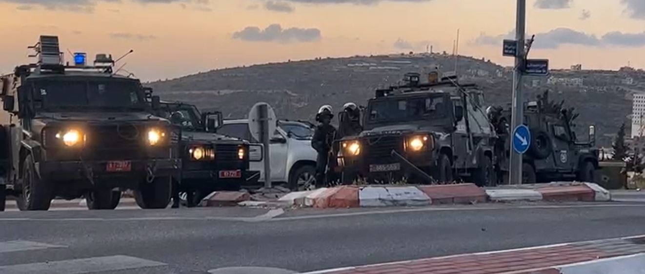 Des colons israéliens prennent d'assaut un quartier à Ramallah
