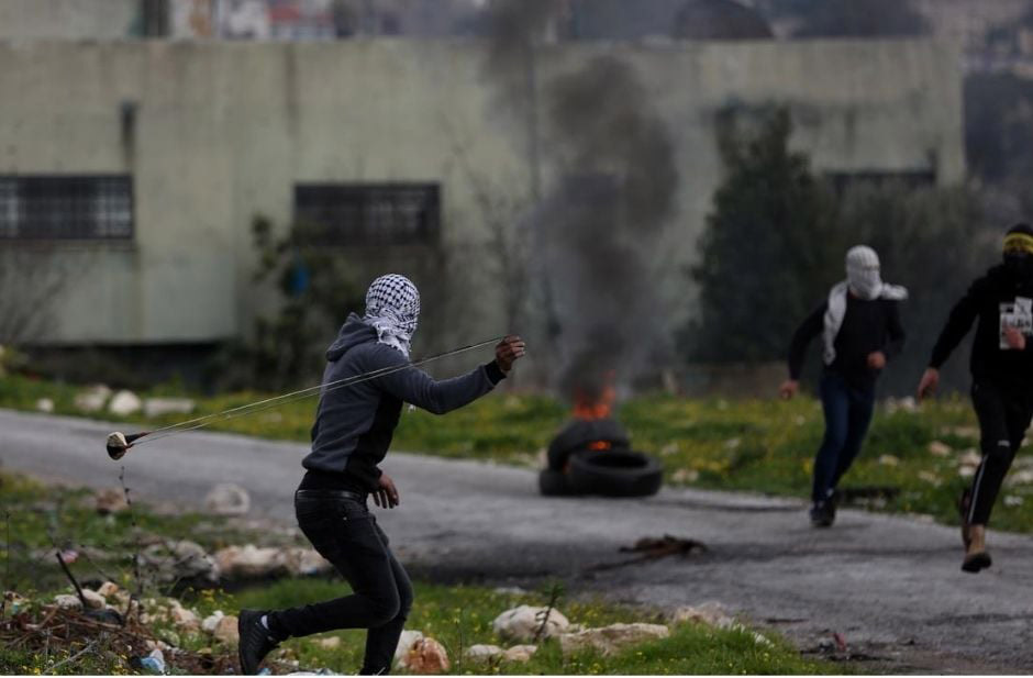 Les forces d’occupation israéliennes blessent plusieurs Palestiniens près de Qalqilya