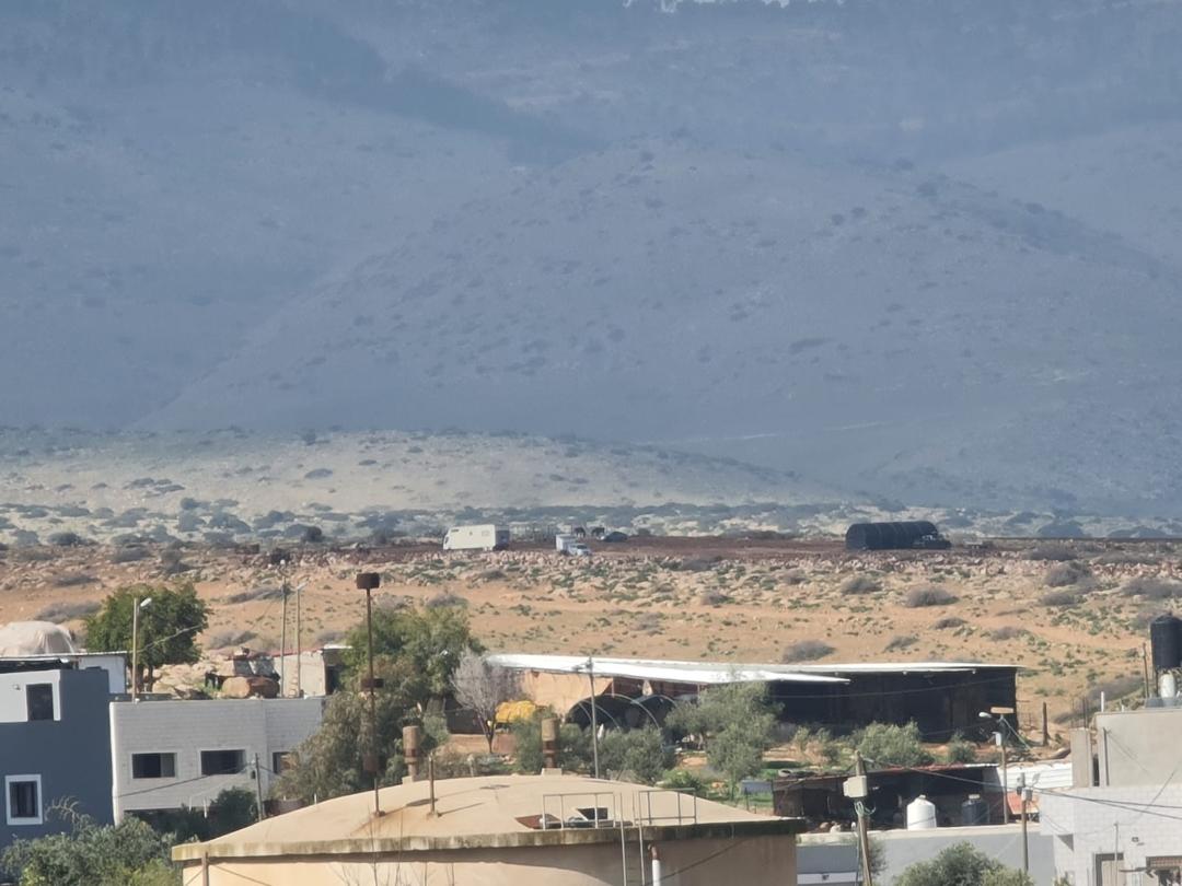 Des colons israéliens installent des caravanes sur des terres palestiniennes dans la vallée du Jourdain