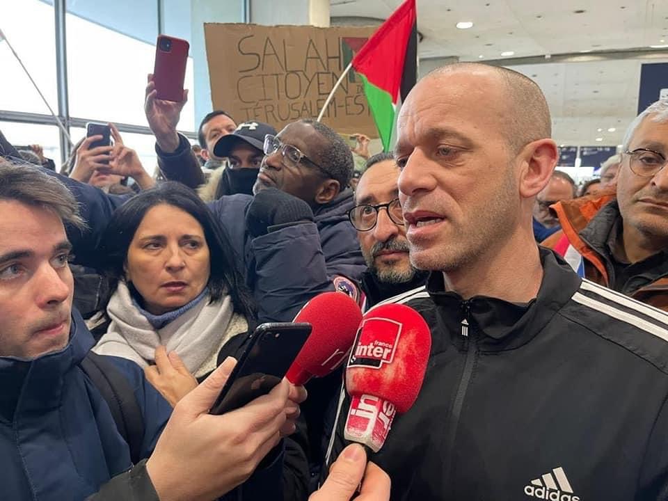 L'exilé Salah Al-Hamouri arrive à Paris