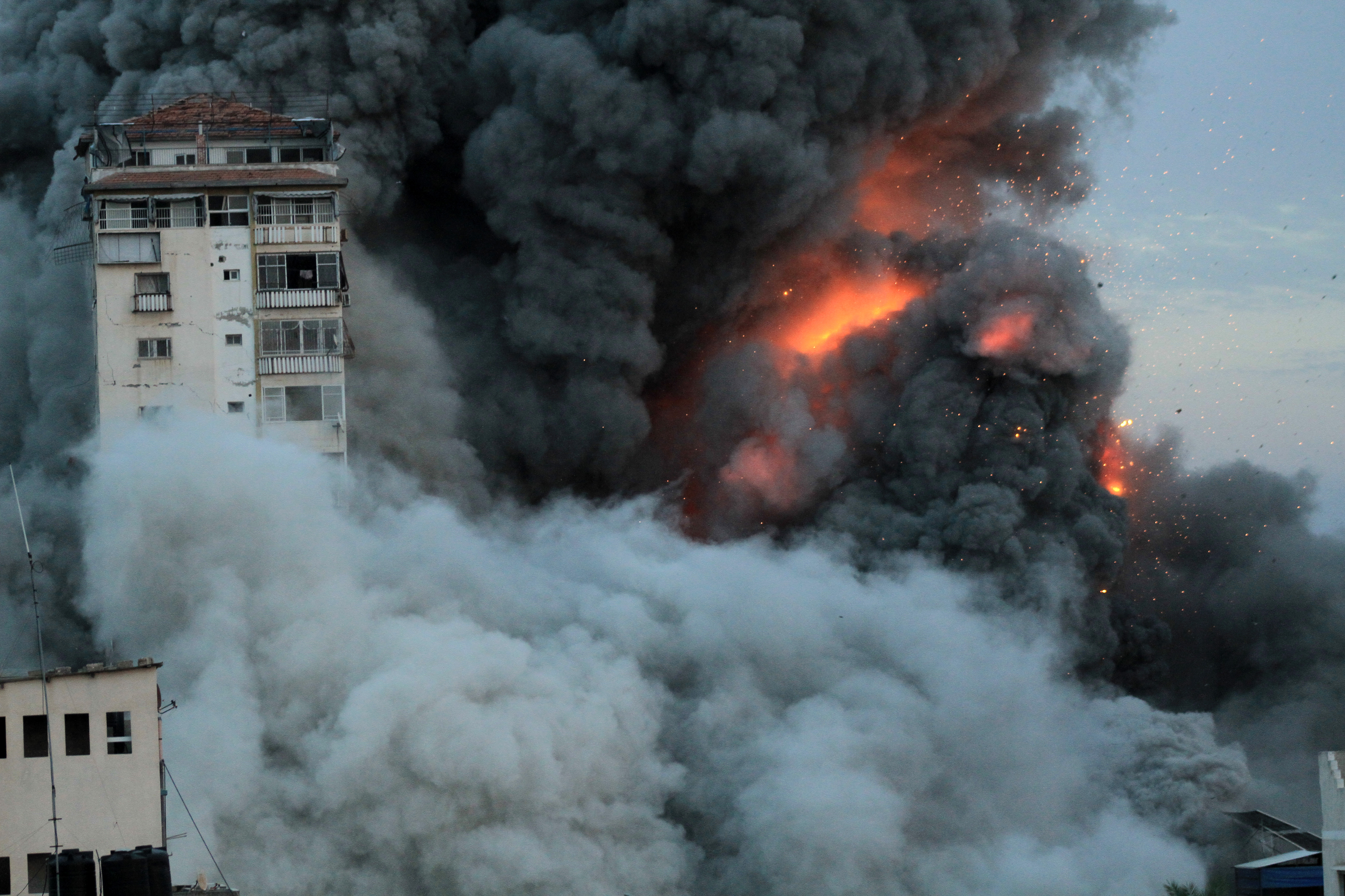 Gaza : le bilan s’élève à 44 502 martyrs et 105 454 blessés 