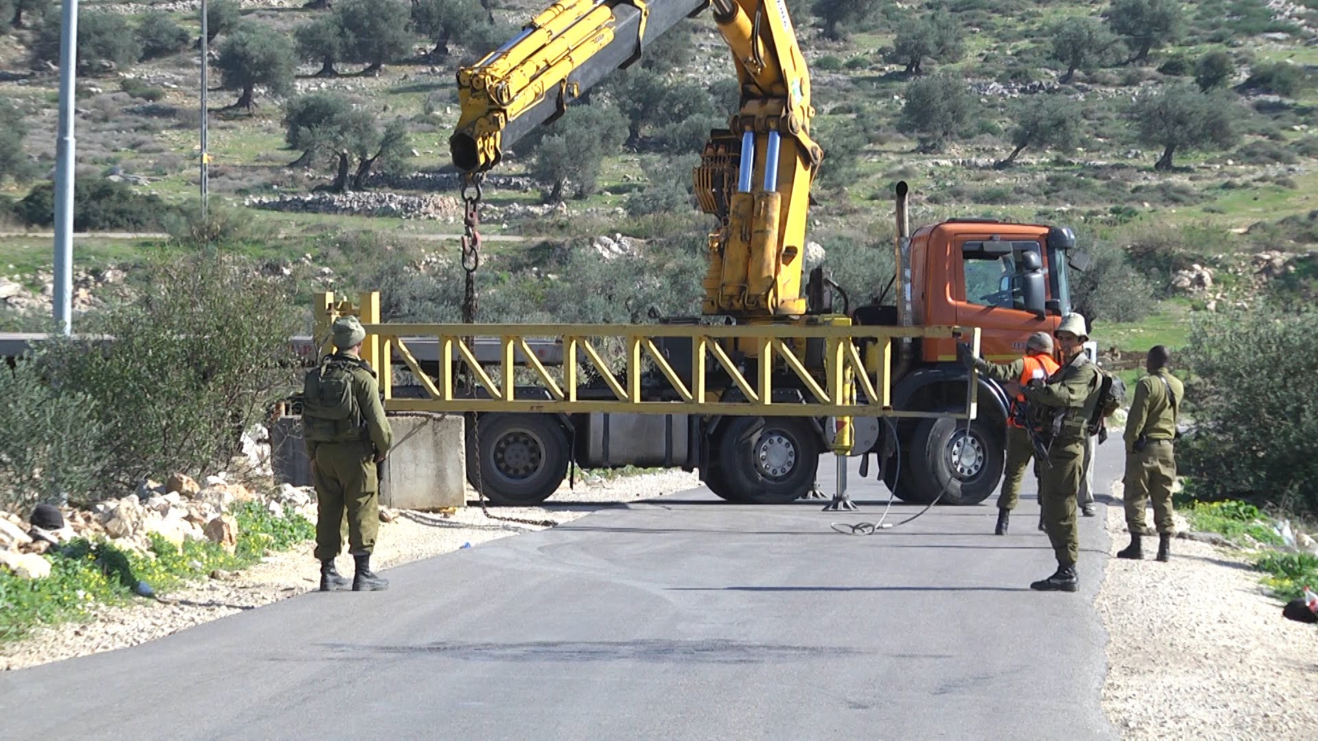 Cisjordanie : l’occupation ferme l’entrée d’un village et saisit un tracteur  