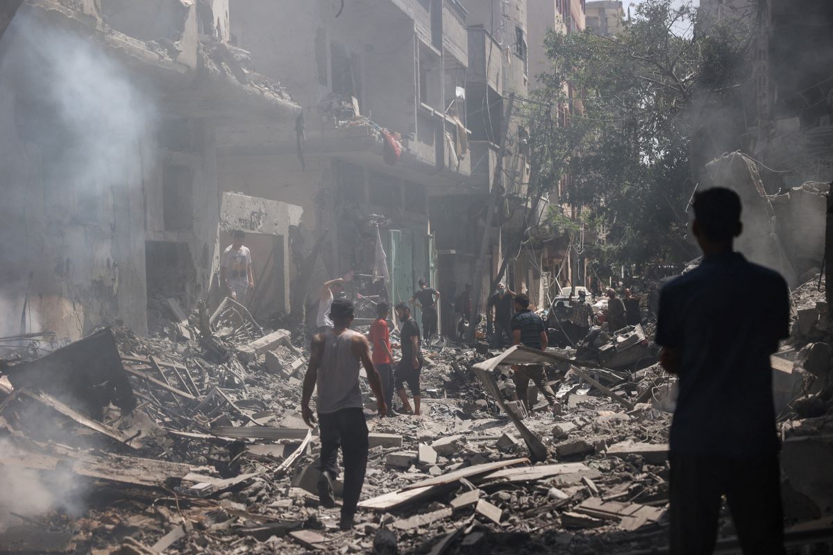 Un père et ses trois enfants tués lors du bombardement du camp d'Al-Nuseirat par l'occupation