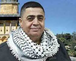 Les forces d’occupation israéliennes détiennent un major-général sur un check-pointe près de Jérusalem
