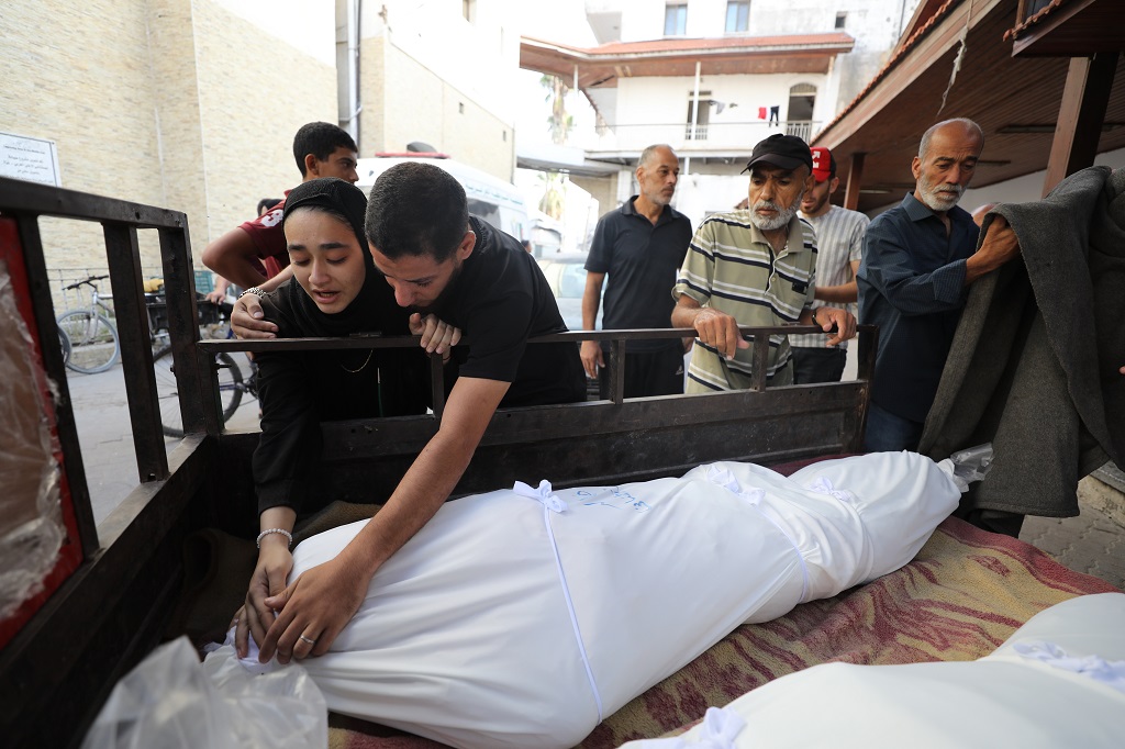 Martyrs et blessés lors des raids d'occupation dans le nord et le centre de la bande de Gaza