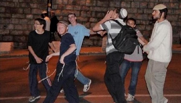 Des colons organisent une fête provocatrice, au sud d'Hébron