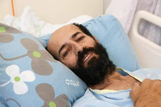  Maher Al-Akharas, après 82 jours de sa grève, pourrait payer de sa vie pour sa liberté digne