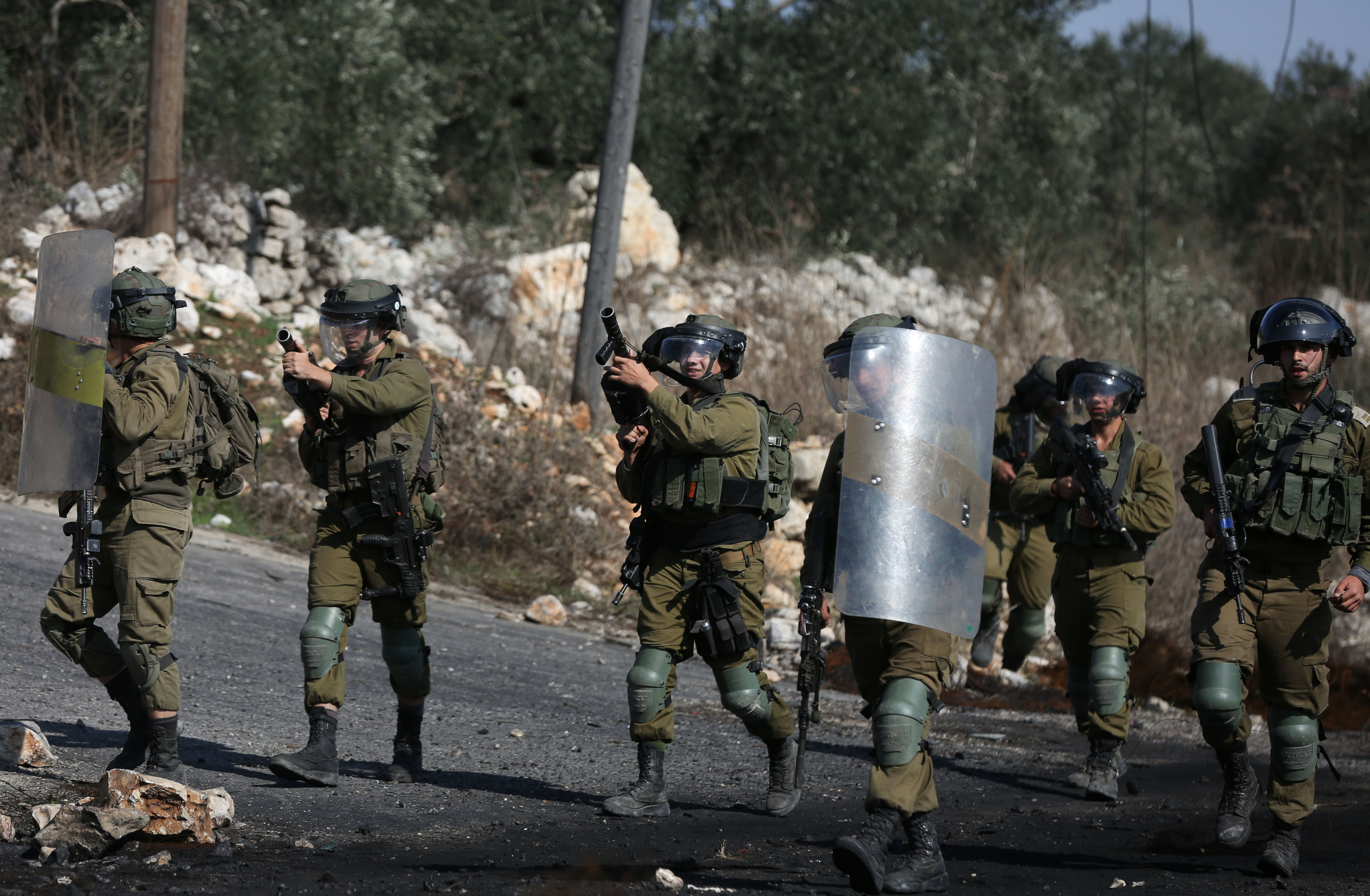 Des Palestiniens blessés lors de l'attaque des forces israéliennes contre la manifestation de Kafr Qaddoum