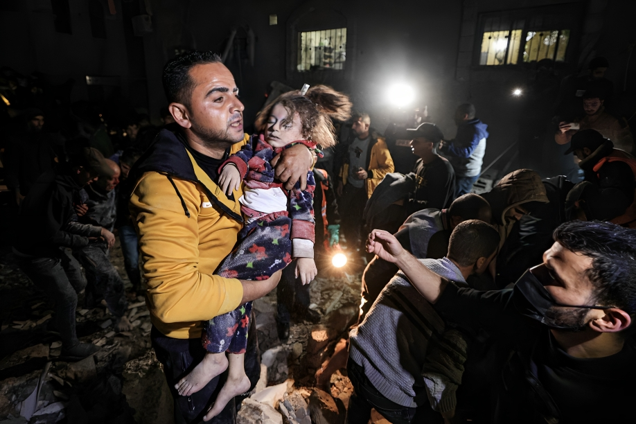 Le génocide israélien à Gaza se poursuit pour le 84e jour consécutif, laissant de nombreuses victimes civiles
