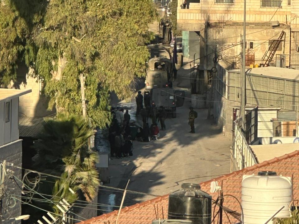 Israël intensifie ses raids en Cisjordanie : arrestations à Hébron, Tulkarem et Bethléem