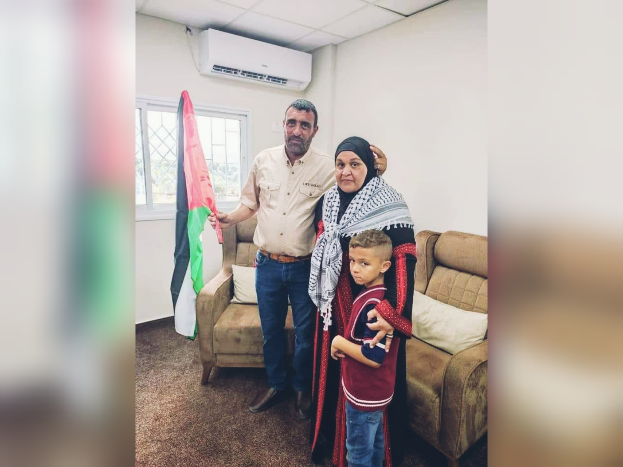 Après 3 jours d’atermoiement par Israël, la prisonnière libérée Nisreen Abu Kmail peut accéder à la bande de Gaza
