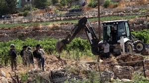 Les forces d'occupation ferment les routes secondaires et détruisent les réseaux d'eau à l'ouest de Naplouse   