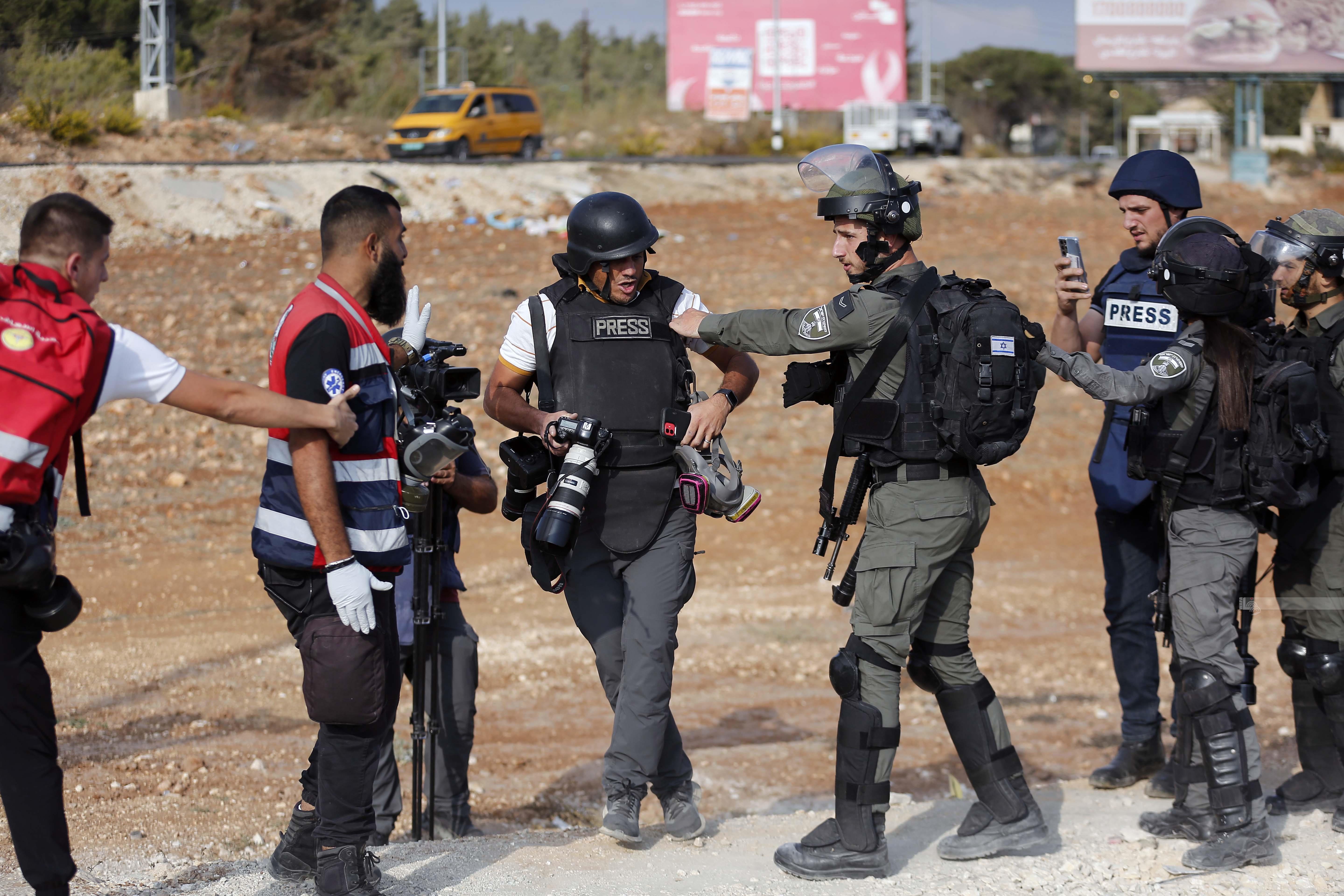 Les forces d'occupation ouvrent le feu sur des journalistes à Jénine