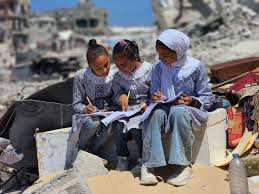Le Caire : Le Comité des programmes éducatifs tient l’occupation pour responsable de la destruction de l’éducation à Gaza.