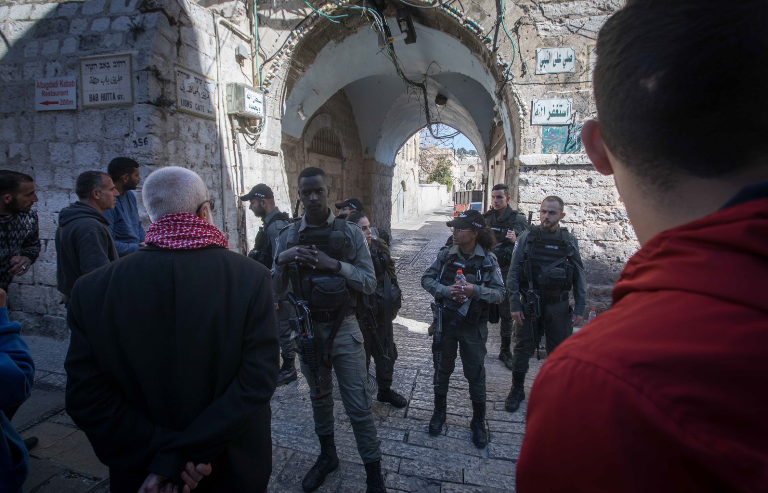 La police israélienne limite l'entrée des musulmans à la mosquée Al-Aqsa