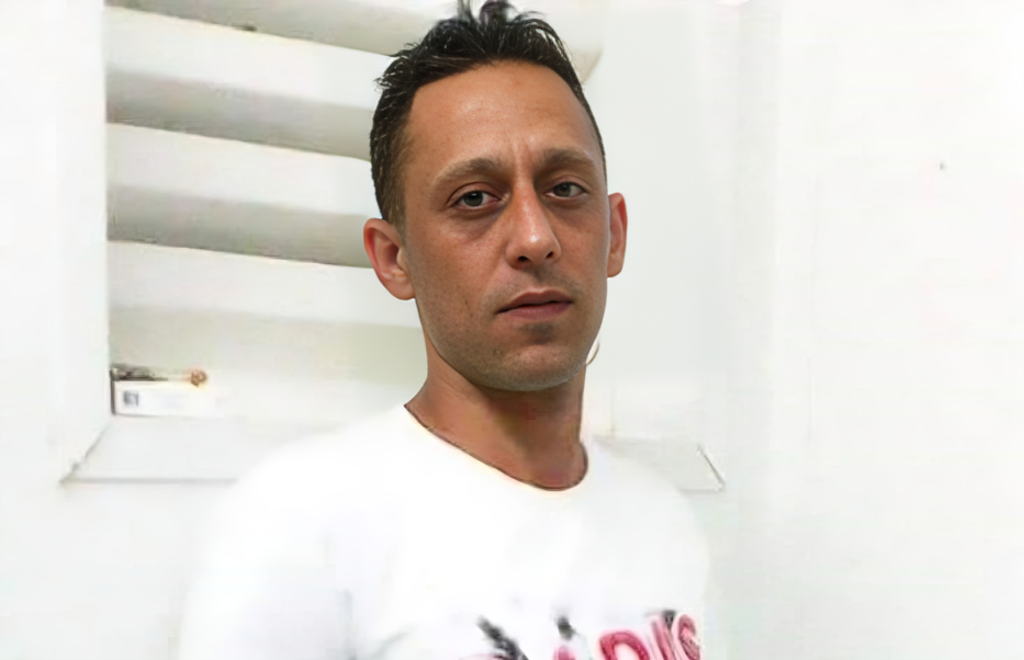 Un combattant palestinien pour la liberté incarcéré en Israël termine 21 ans derrière les barreaux 