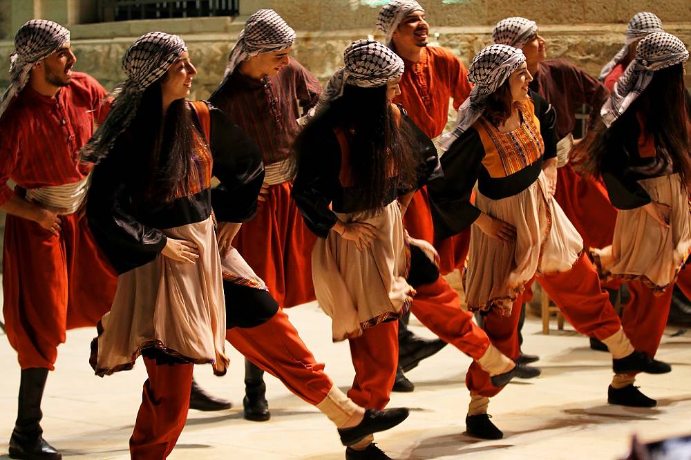 Inscription de la Dabkeh palestinienne sur la Liste  du patrimoine culturel immatériel de l'UNESCO 