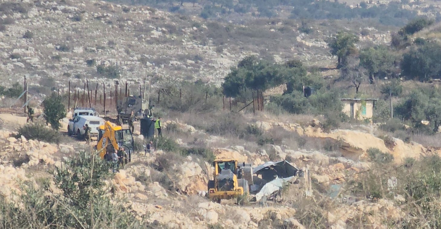 Les forces d'occupation détruisent des réservoirs d'eau et les réseaux d'électricité et d'eau à l'ouest de Jénine.