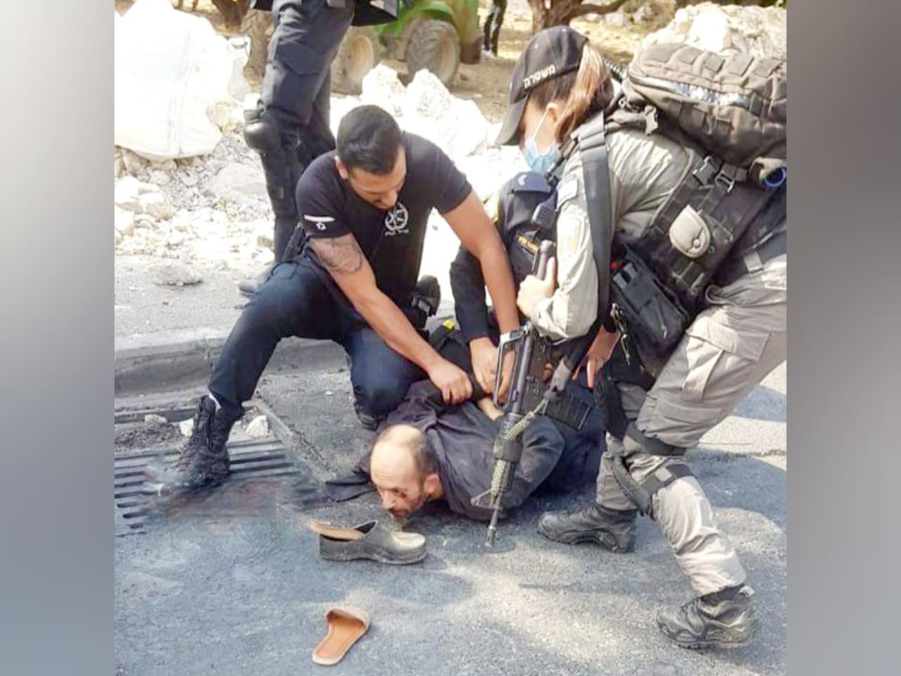 Quatre Palestiniens dont un journaliste blessés et des autres appréhendés par les forces d’occupation en Cisjordanie 