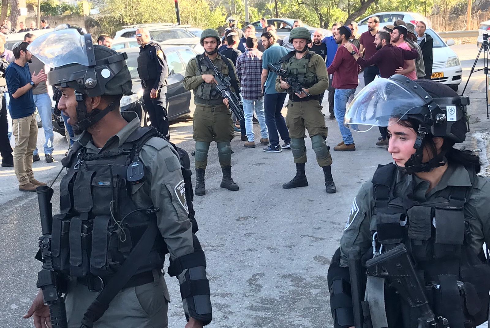 Des colons attaquent le village d'Al-Lubban al-Sharqiya à Naplouse 