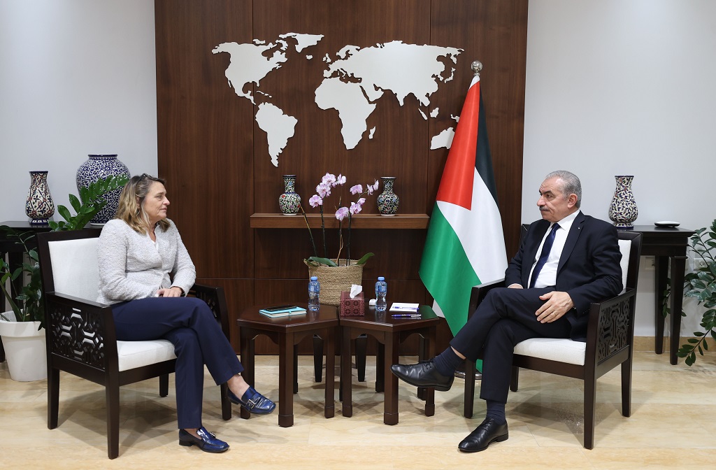 Shtayyeh reçoit la coordonnatrice des affaires humanitaires des Nations Unies