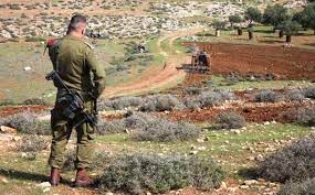 Les forces israéliennes  d'occupation s'emparent de centaines de dunams des terres à l'est de Bethléem