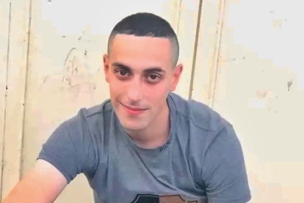 Un jeune Palestinien décède des suites de ses blessures critiques par balles de l'occupation à Naplouse