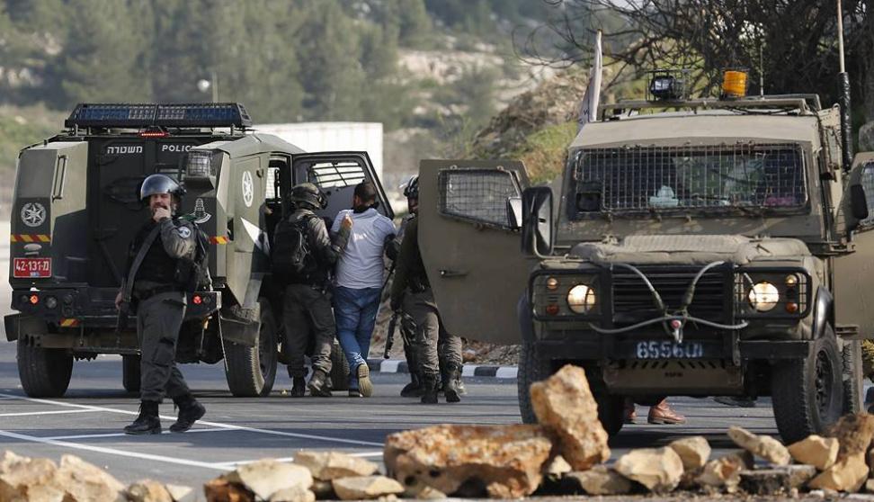 L'armée israélienne intensifie ses attaques brutales contre le village d'Al-Funduq à Qalqilya