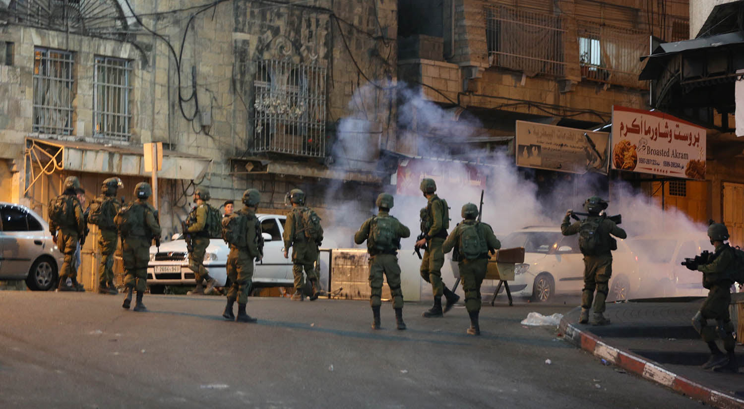 L’armée israélienne blesse deux Palestiniens lors d’affrontements à Hébron