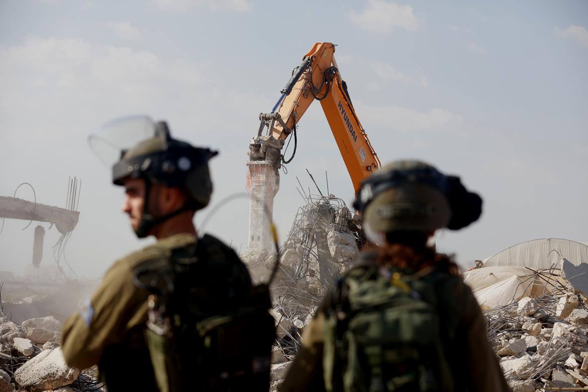  Israël détruit une salle de mariage à Qalanswe et une maison à Jérusalem