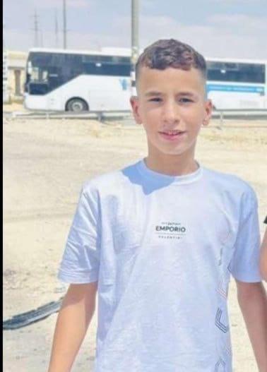 Un enfant touché par balles de l’occupation à Silwan 