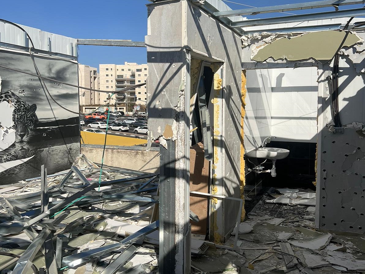Un Palestinien contraint d’auto-démolir sa maison à Jérusalem