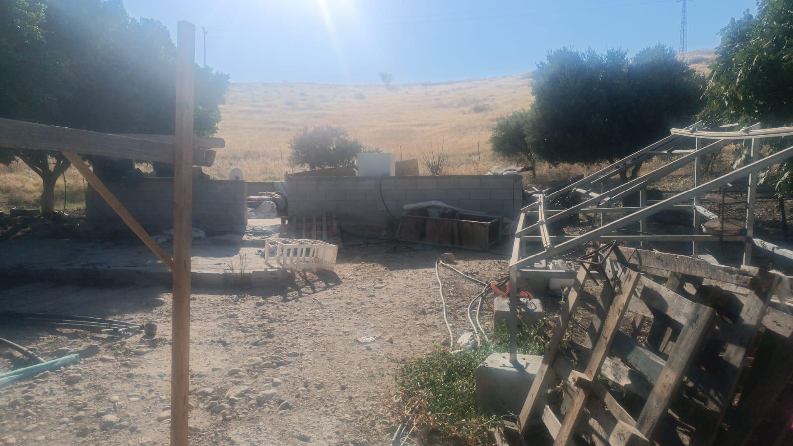 Des colons s’emparent d’une tente résidentielle dans la vallée du Jourdain