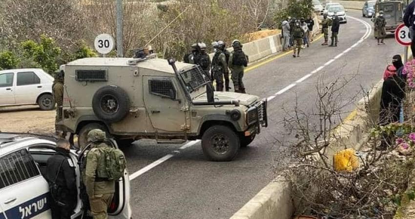 Des colons juifs attaquent un bus Palestinien près de Naplouse