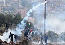 Plusieurs cas d'étouffement lors des affrontements avec les forces israéliennes à l'ouest de Bethléem