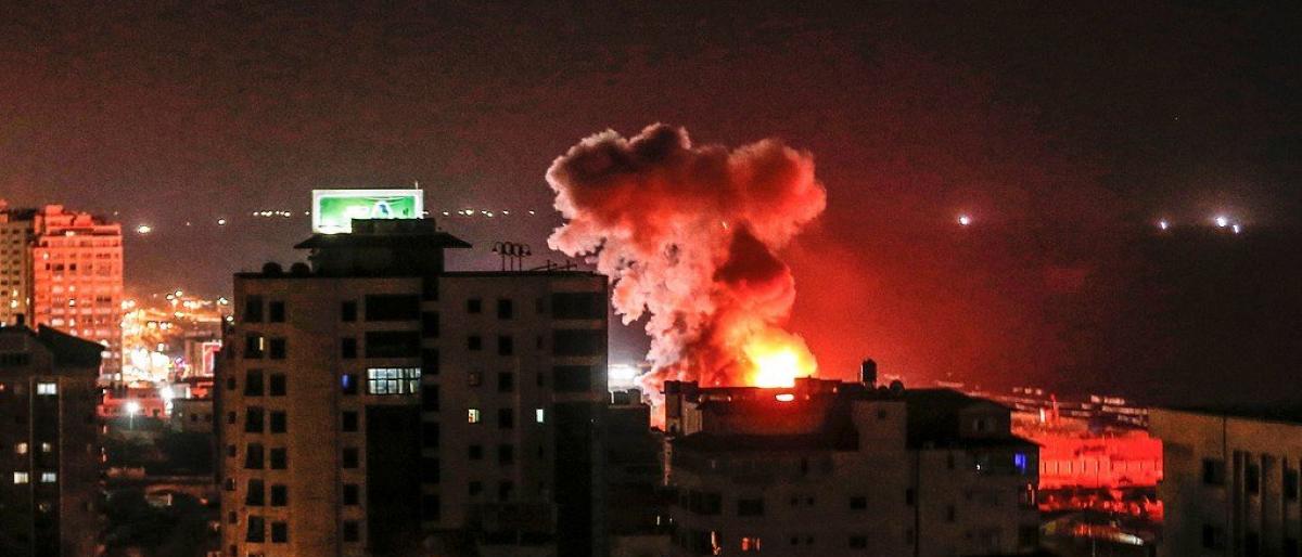 Deux martyrs et un blessé dans un bombardement d'occupation au centre de la ville de Gaza