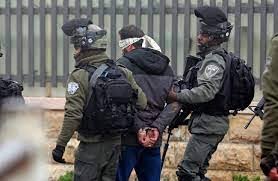 L'armée israélienne d'occupation arrête  cinq  Palestiniens  dont un avec sa femme