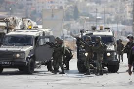 Les forces d'occupation prennent d'assaut plusieurs villages autour de Ramallah