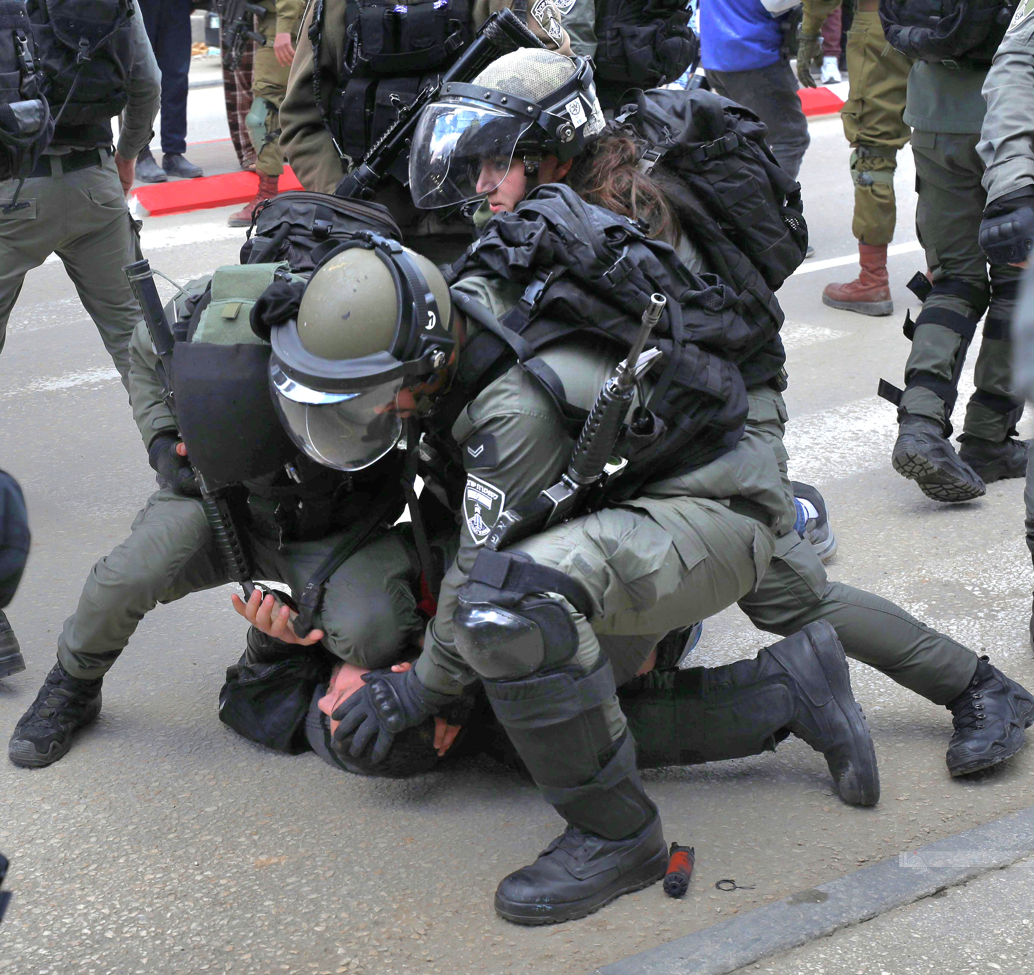 La police israélienne réprime les fidèles à Jérusalem occupée