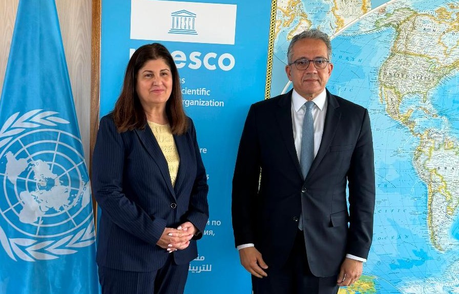 Shaheen  informe le directeur général de l'UNESCO des violations commises par l'occupation contre les sites saints et patrimoniaux en Palestine.