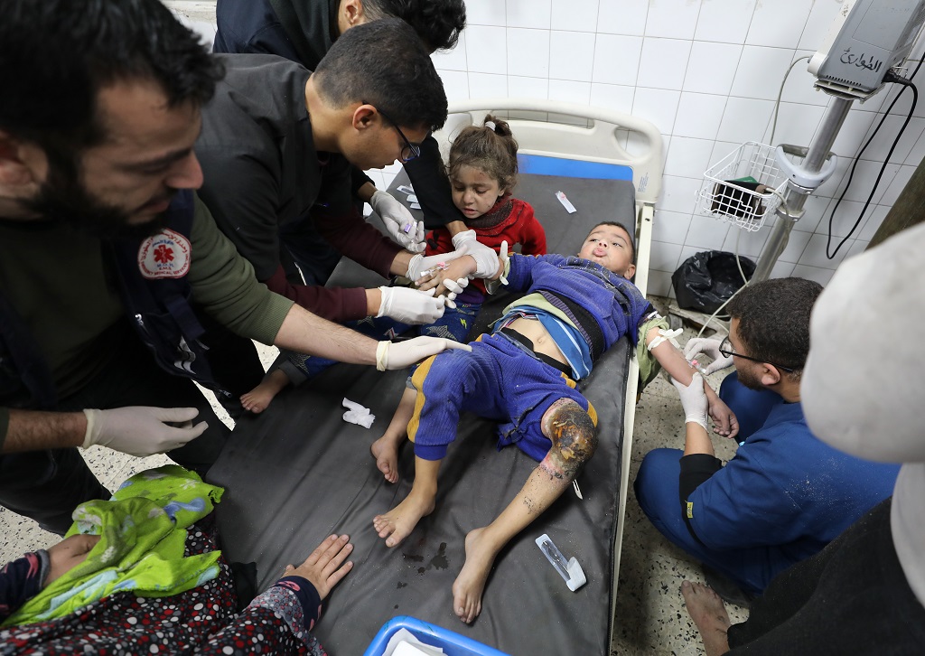 Trois martyrs lors d'un raid d'occupation contre une maison dans la ville de Gaza