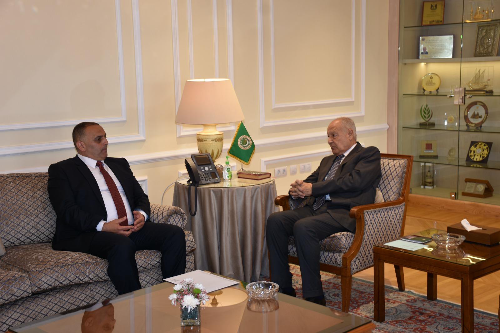 Jérusalem : le ministre palestinien des Affaires de Jérusalem alerte la Ligue arabe sur les violations israéliennes