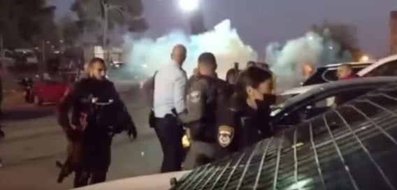L'occupation réprime un rassemblement de protestation au cimetière Yusufiya à Jérusalem menacé de disparition