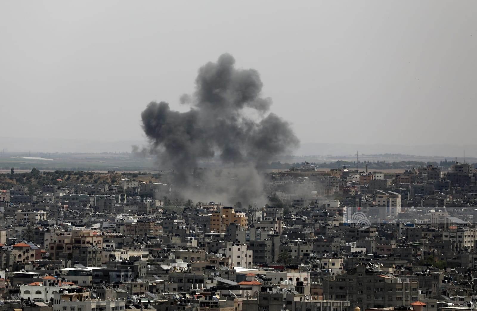 Des avions de combat israéliens lancent plusieurs frappes sur différents régions de Gaza