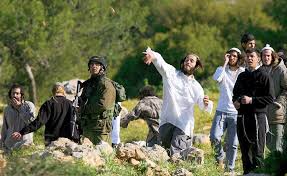 Les colons agressent un civil palestinien près de Bethléem 